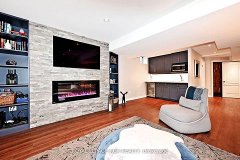 Photo 32 at 142 Regatta Avenue, Oak Ridges, Richmond Hill