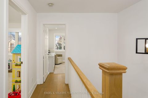 Photo 17 at 41 Gianmarco Way, Vellore Village, Vaughan