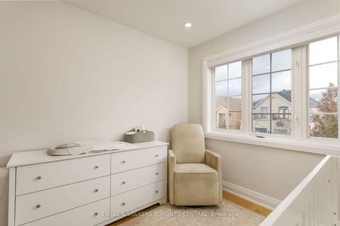 Photo 19 at 41 Gianmarco Way, Vellore Village, Vaughan