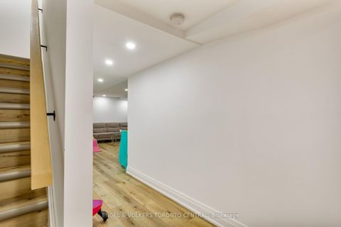 Photo 29 at 41 Gianmarco Way, Vellore Village, Vaughan