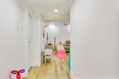 Photo 30 at 41 Gianmarco Way, Vellore Village, Vaughan