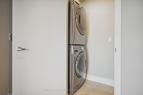 Photo 14 at PH5201 - 25 Telegram Mews, Waterfront Communities C1, Toronto