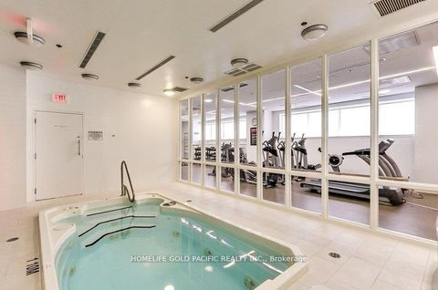 Photo 10 at 311 - 126 Simcoe Street, Waterfront Communities C1, Toronto