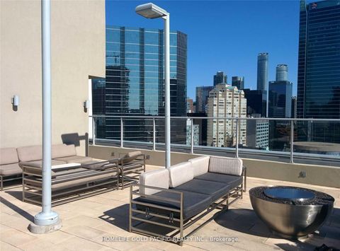 Photo 12 at 311 - 126 Simcoe Street, Waterfront Communities C1, Toronto