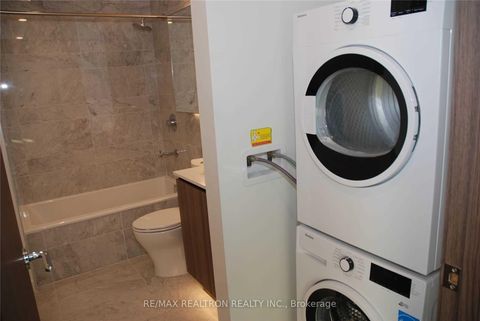 Photo 9 at 3902 - 19 Bathurst Street, Waterfront Communities C1, Toronto