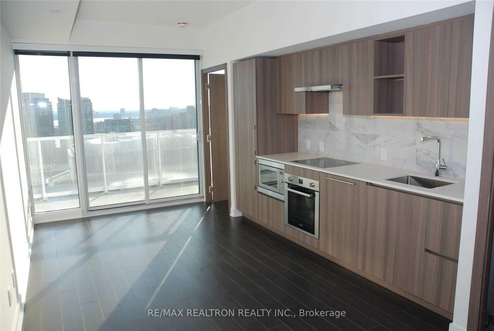 3902 - 19 Bathurst Street, Waterfront Communities C1, Toronto 