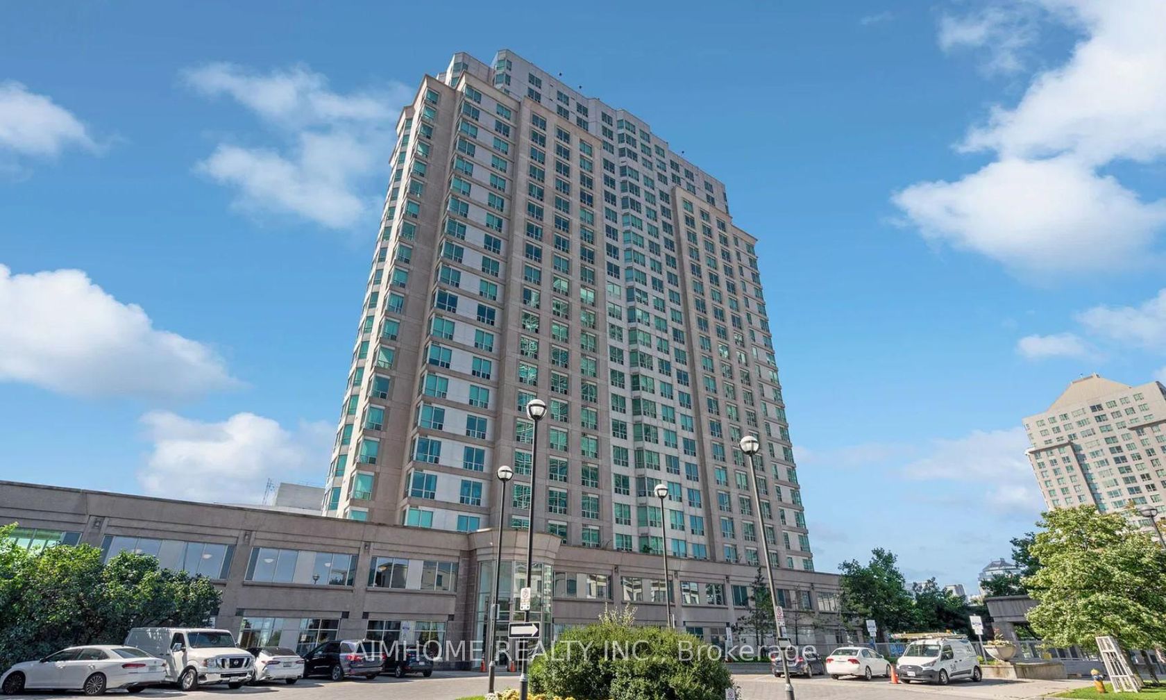 610 - 1 Lee Centre Drive, Woburn, Toronto 