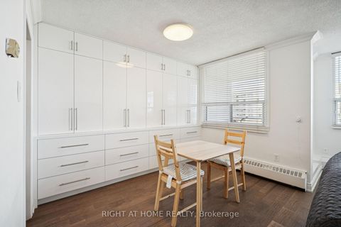 Photo 8 at 1120 - 451 The West Mall, Etobicoke West Mall, Toronto