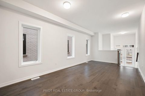 Photo 7 at 85 Danielle Moore Circle, Bendale, Toronto