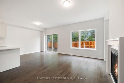 Photo 12 at 85 Danielle Moore Circle, Bendale, Toronto