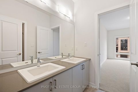 Photo 34 at 85 Danielle Moore Circle, Bendale, Toronto