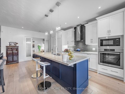 Photo 6 at 207 - 1 Rainsford Road, The Beaches, Toronto