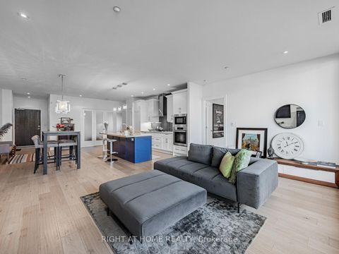 Photo 11 at 207 - 1 Rainsford Road, The Beaches, Toronto