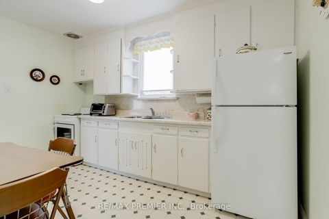 Photo 8 at 52 Richardson Avenue, Greenbrook, Toronto