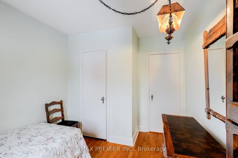 Photo 14 at 52 Richardson Avenue, Greenbrook, Toronto