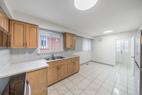 Photo 11 at 592 GLEN PARK Avenue, Glen Park, Toronto