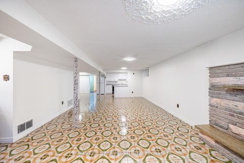 Photo 32 at 592 GLEN PARK Avenue, Glen Park, Toronto