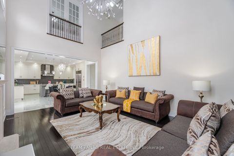 Photo 15 at 76 Balderson Drive, Kleinburg, Vaughan