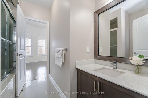 Photo 32 at 76 Balderson Drive, Kleinburg, Vaughan