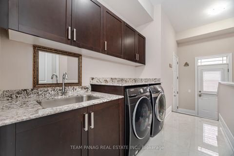 Photo 44 at 76 Balderson Drive, Kleinburg, Vaughan