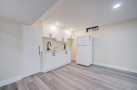 Photo 38 at 126 Summitcrest Drive, Devonsleigh, Richmond Hill