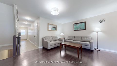 Photo 3 at 46 Edwin Pearson Street, Bayview Northeast, Aurora