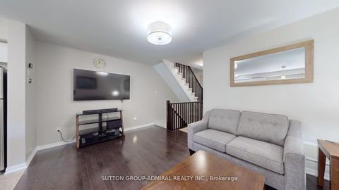 Photo 7 at 46 Edwin Pearson Street, Bayview Northeast, Aurora