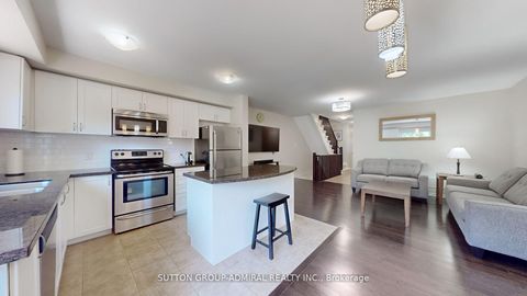 Photo 10 at 46 Edwin Pearson Street, Bayview Northeast, Aurora