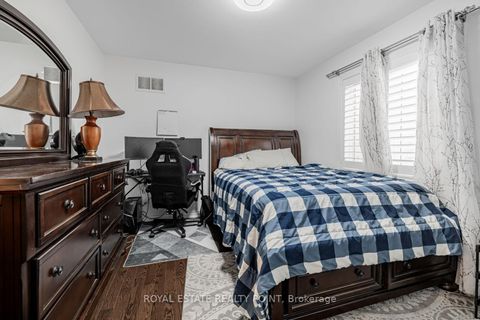 Photo 29 at 44 Headwind Boulevard, Vellore Village, Vaughan