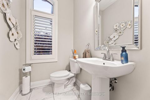 Photo 6 at 71 Ten Pines Road, Kleinburg, Vaughan