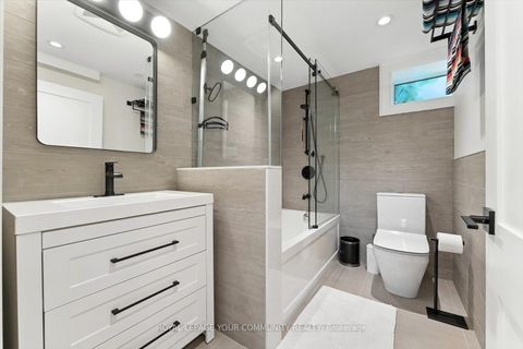 Photo 34 at 165 Clearview Heights, King City, King