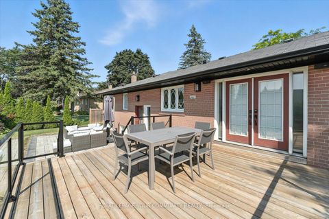 Photo 37 at 165 Clearview Heights, King City, King