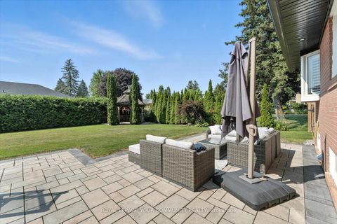 Photo 41 at 165 Clearview Heights, King City, King