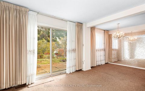 Photo 5 at 91 - 25 Esterbrooke Avenue, Don Valley Village, Toronto