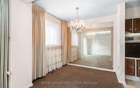 Photo 6 at 91 - 25 Esterbrooke Avenue, Don Valley Village, Toronto