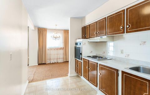 Photo 9 at 91 - 25 Esterbrooke Avenue, Don Valley Village, Toronto