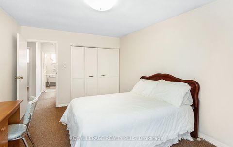 Photo 13 at 91 - 25 Esterbrooke Avenue, Don Valley Village, Toronto