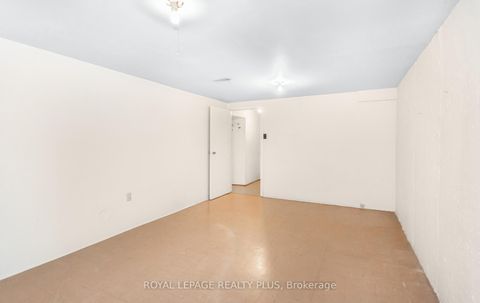 Photo 17 at 91 - 25 Esterbrooke Avenue, Don Valley Village, Toronto