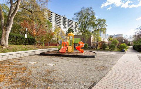 Photo 21 at 91 - 25 Esterbrooke Avenue, Don Valley Village, Toronto