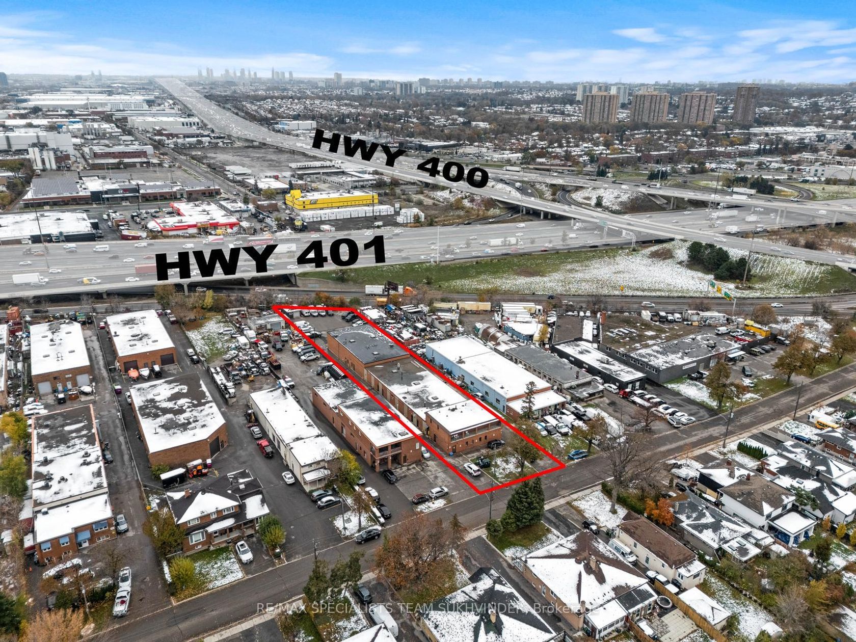 212 Pellatt Avenue, Pelmo Park W4, Toronto photo number 2