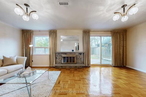 Photo 17 at 10 Crestridge Heights Road, Richview, Toronto