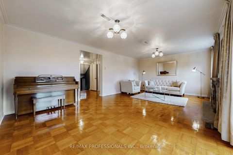 Photo 19 at 10 Crestridge Heights Road, Richview, Toronto