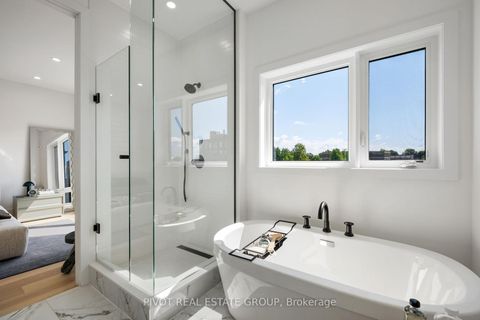 Photo 19 at 25 Liam Foudy Court, Bendale, Toronto