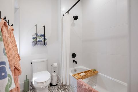 Photo 23 at 25 Liam Foudy Court, Bendale, Toronto