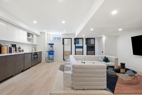 Photo 33 at 25 Liam Foudy Court, Bendale, Toronto