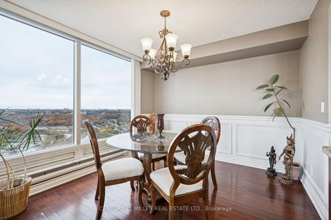 Photo 11 at 4009 - 1 Palace Pier Court, Mimico, Toronto