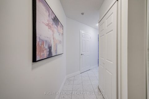 Photo 4 at 207 - 35 Empress Avenue, Willowdale East, Toronto