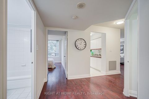 Photo 6 at 207 - 35 Empress Avenue, Willowdale East, Toronto