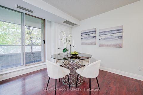 Photo 11 at 207 - 35 Empress Avenue, Willowdale East, Toronto