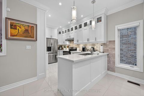 Photo 4 at 2 Daniel Bram Drive, Patterson, Vaughan